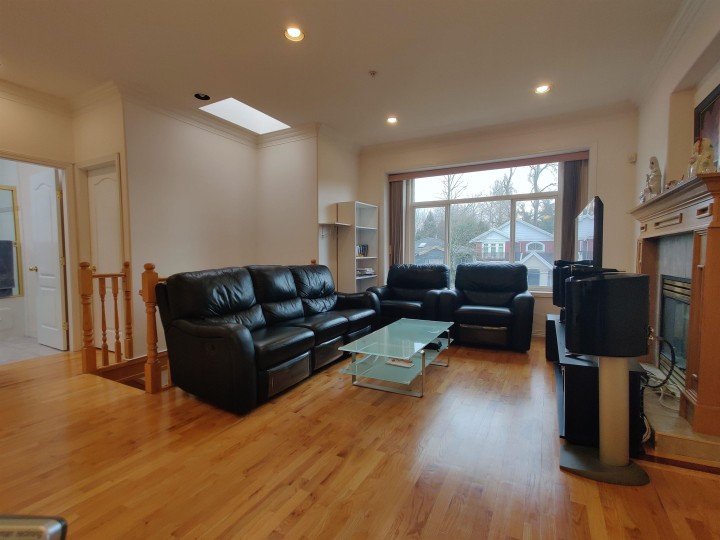 Photo 4 at 3461 William Street, Renfrew VE, Vancouver East