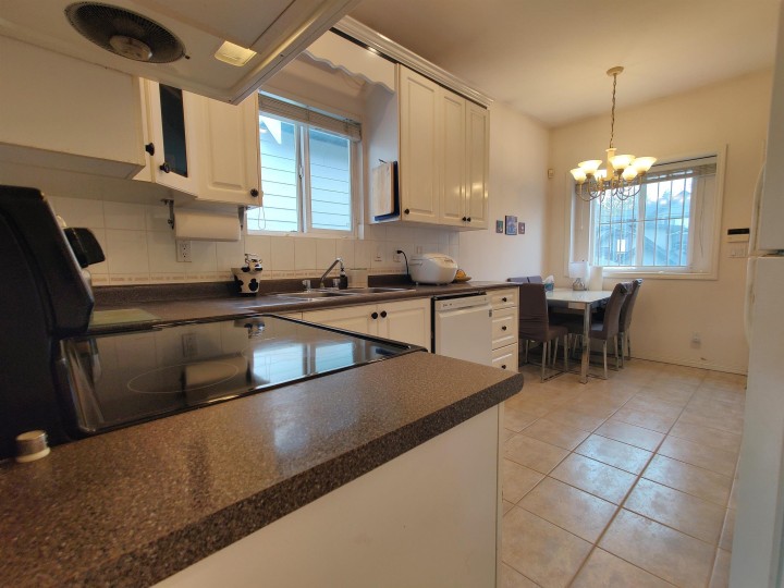 Photo 8 at 3461 William Street, Renfrew VE, Vancouver East