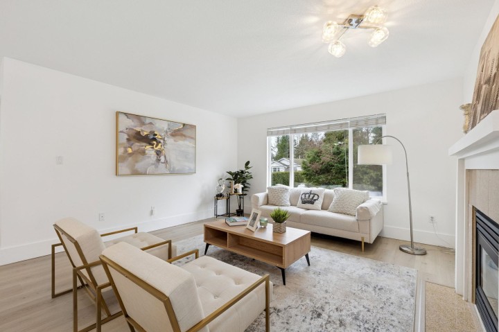 Photo 6 at 3638 Maginnis Avenue, Lynn Valley, North Vancouver