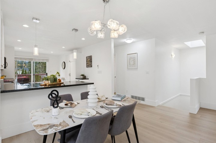 Photo 12 at 3638 Maginnis Avenue, Lynn Valley, North Vancouver