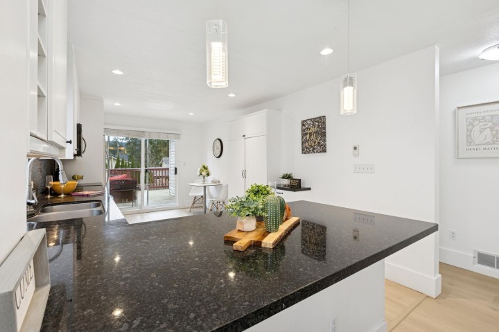 Photo 14 at 3638 Maginnis Avenue, Lynn Valley, North Vancouver