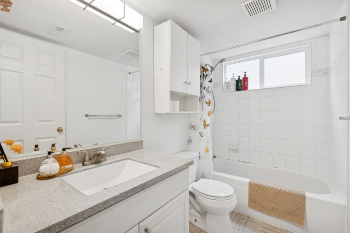 Photo 37 at 3638 Maginnis Avenue, Lynn Valley, North Vancouver