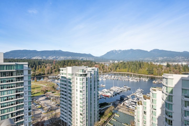 Photo 21 at 1901 - 1710 Bayshore Drive, Coal Harbour, Vancouver West