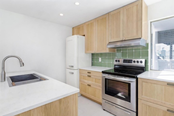 Photo 6 at 401 - 1345 W 4th Avenue, False Creek, Vancouver West