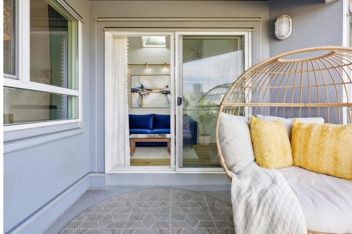 Photo 16 at 401 - 1345 W 4th Avenue, False Creek, Vancouver West