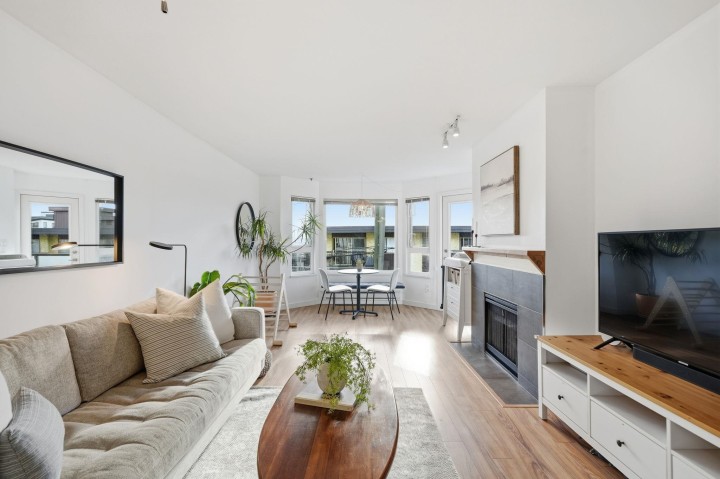 Photo 1 at 204 - 315 E 3rd Street, Lower Lonsdale, North Vancouver