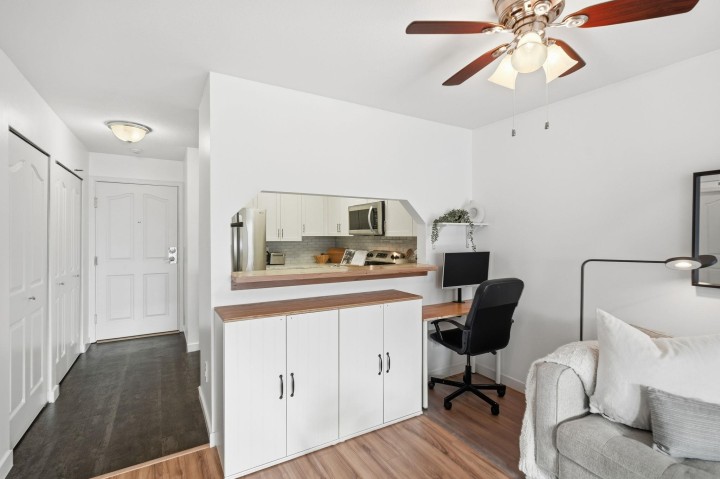 Photo 9 at 204 - 315 E 3rd Street, Lower Lonsdale, North Vancouver