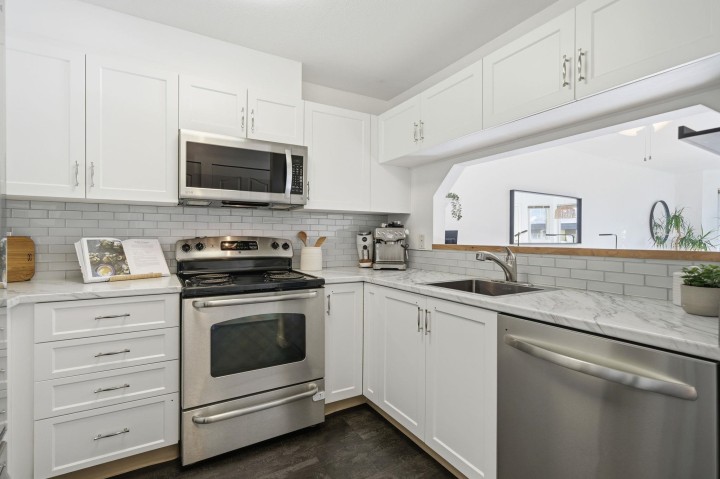 Photo 10 at 204 - 315 E 3rd Street, Lower Lonsdale, North Vancouver