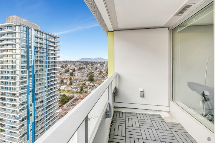 Photo 10 at 2605 - 488 Sw Marine Drive, Marpole, Vancouver West