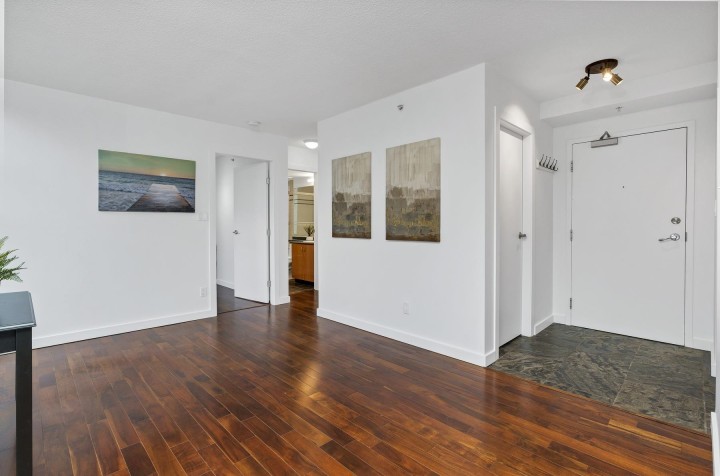 Photo 3 at 308 - 1688 Robson Street, West End VW, Vancouver West