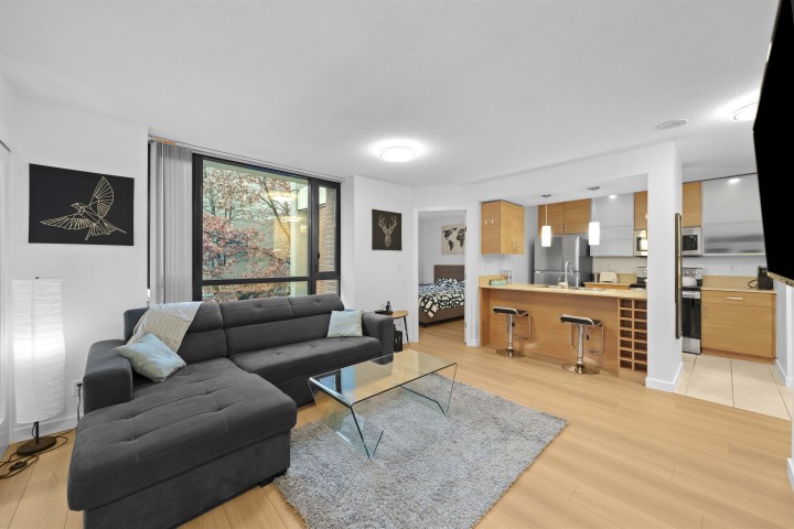 Photo 1 at 305 - 977 Mainland Street, Yaletown, Vancouver West