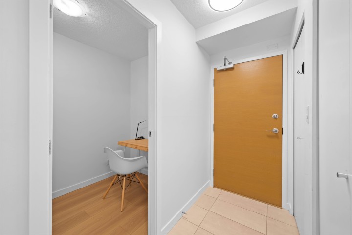 Photo 10 at 305 - 977 Mainland Street, Yaletown, Vancouver West