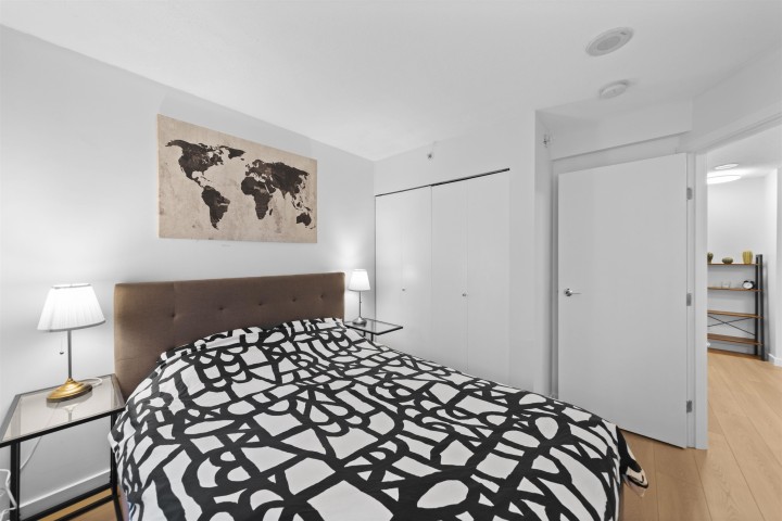 Photo 15 at 305 - 977 Mainland Street, Yaletown, Vancouver West