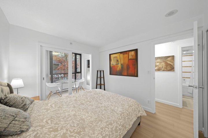 Photo 11 at 305 - 977 Mainland Street, Yaletown, Vancouver West