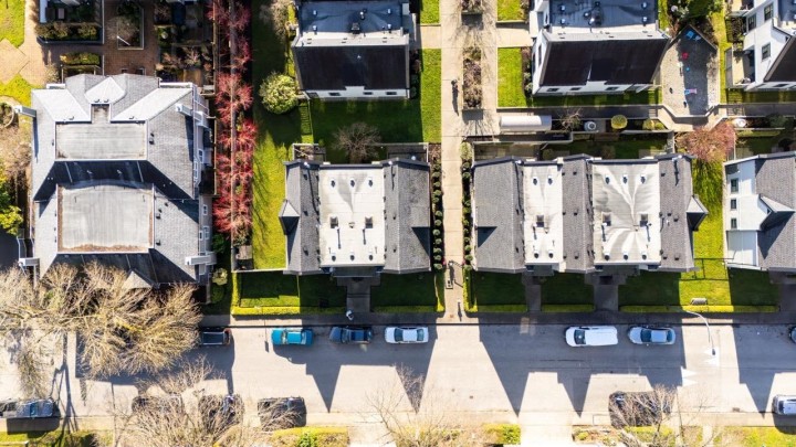 Photo 36 at 38 - 889 Tobruck Avenue, Mosquito Creek, North Vancouver