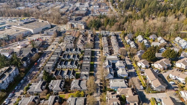 Photo 34 at 38 - 889 Tobruck Avenue, Mosquito Creek, North Vancouver