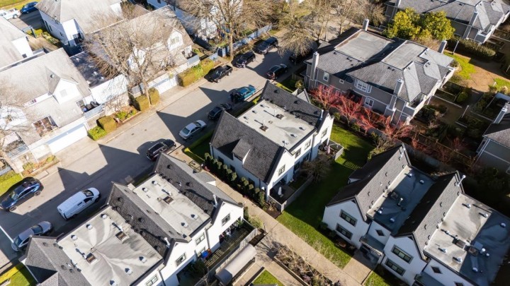 Photo 35 at 38 - 889 Tobruck Avenue, Mosquito Creek, North Vancouver