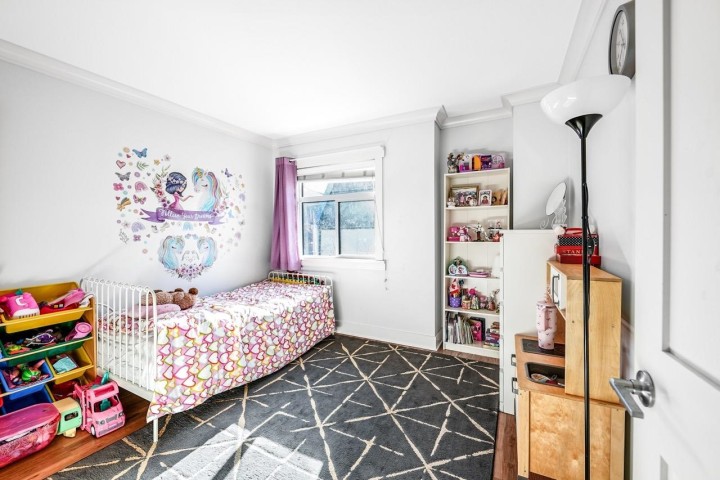 Photo 31 at 38 - 889 Tobruck Avenue, Mosquito Creek, North Vancouver