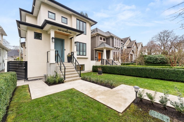 Photo 3 at 3123 W 16th Avenue, Kitsilano, Vancouver West