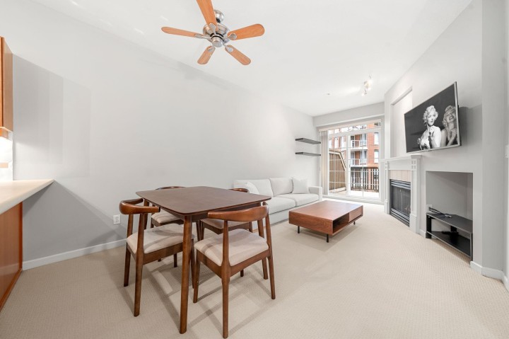 Photo 3 at 405 - 5605 Hampton Place, University VW, Vancouver West