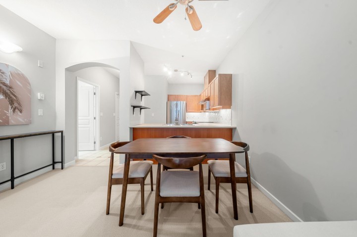 Photo 9 at 405 - 5605 Hampton Place, University VW, Vancouver West