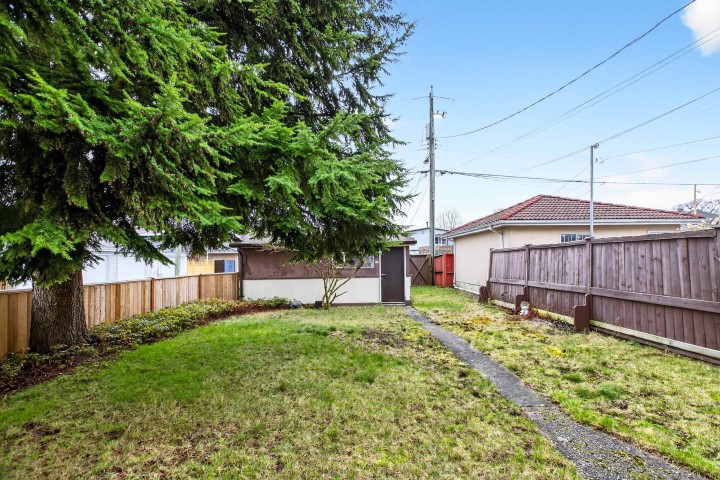 Photo 28 at 2284 E 45th Avenue, Killarney VE, Vancouver East