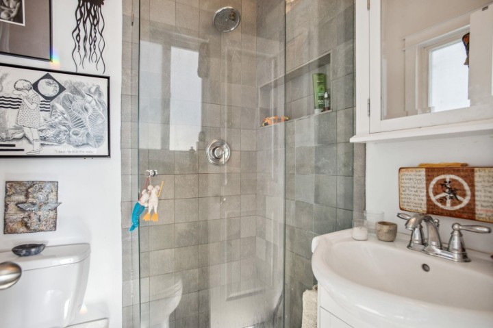Photo 13 at 3617 Adanac Street, Renfrew VE, Vancouver East