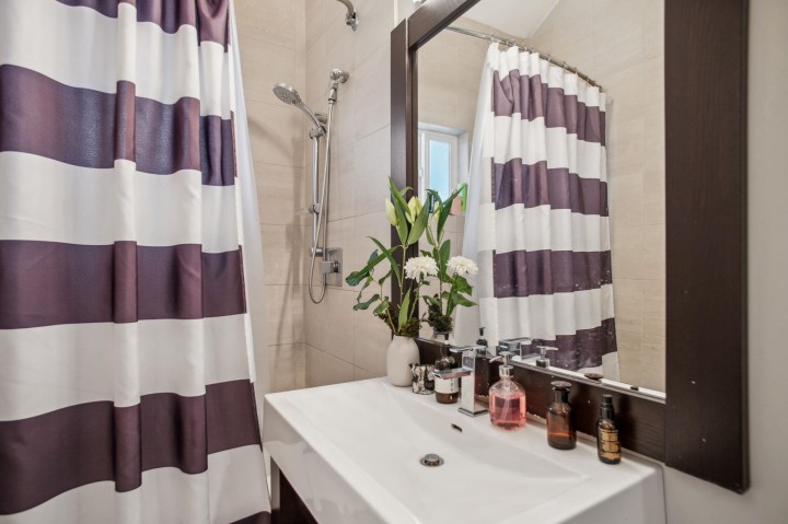Photo 14 at 3617 Adanac Street, Renfrew VE, Vancouver East