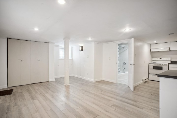 Photo 19 at 3617 Adanac Street, Renfrew VE, Vancouver East