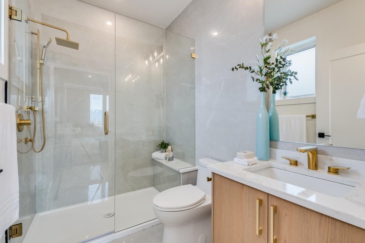 Photo 16 at 1 - 2263 E 35th Avenue, Victoria VE, Vancouver East