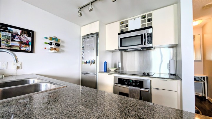 Photo 8 at 3301 - 233 Robson Street, Downtown VW, Vancouver West