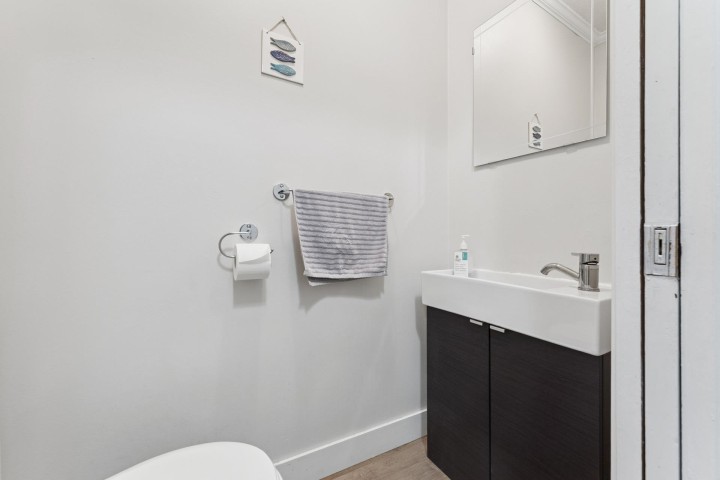 Photo 10 at 2060 Deep Cove Crescent, Deep Cove, North Vancouver