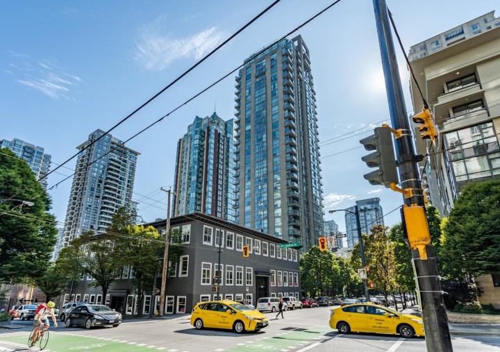 Photo 1 at 502 - 928 Richards Street, Yaletown, Vancouver West