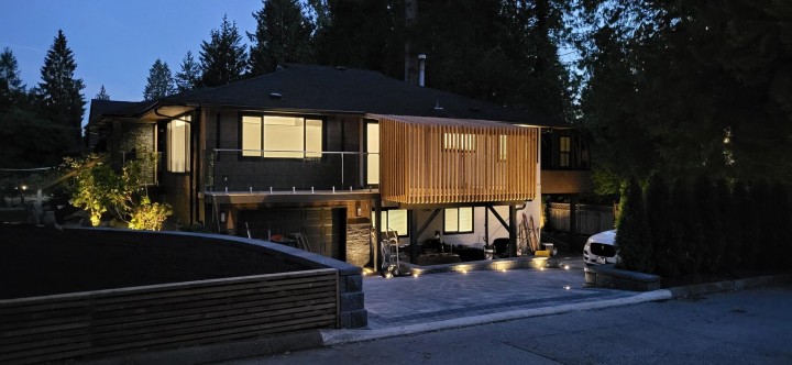 Photo 3 at 4491 Primrose Lane, Canyon Heights NV, North Vancouver