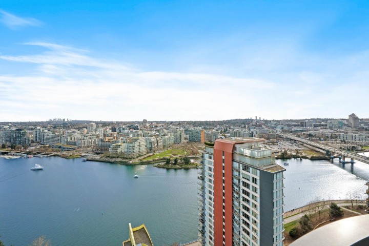 Photo 20 at 3302 - 33 Smithe Street, Yaletown, Vancouver West