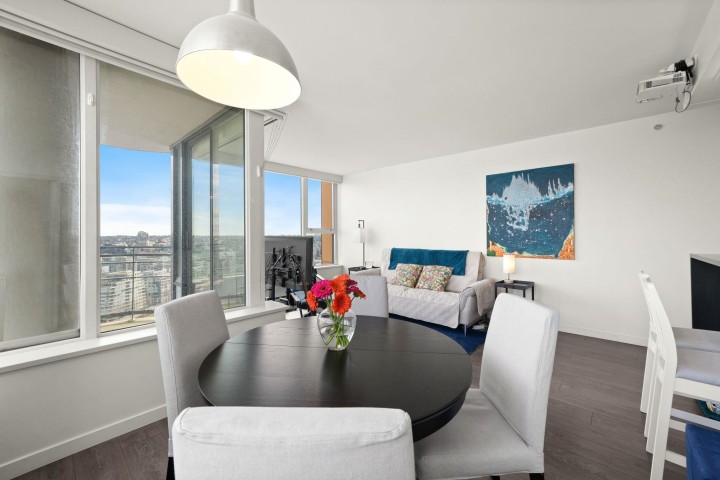 Photo 10 at 3302 - 33 Smithe Street, Yaletown, Vancouver West