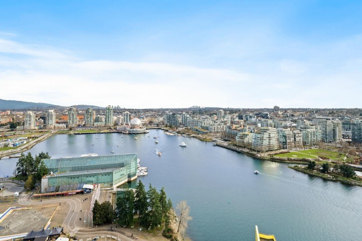 Photo 18 at 3302 - 33 Smithe Street, Yaletown, Vancouver West