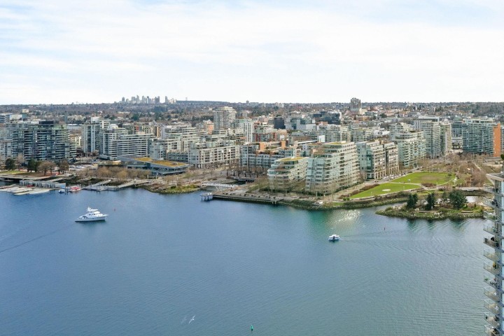 Photo 19 at 3302 - 33 Smithe Street, Yaletown, Vancouver West