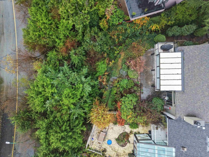 Photo 36 at 5625 Eagle Court, Grouse Woods, North Vancouver