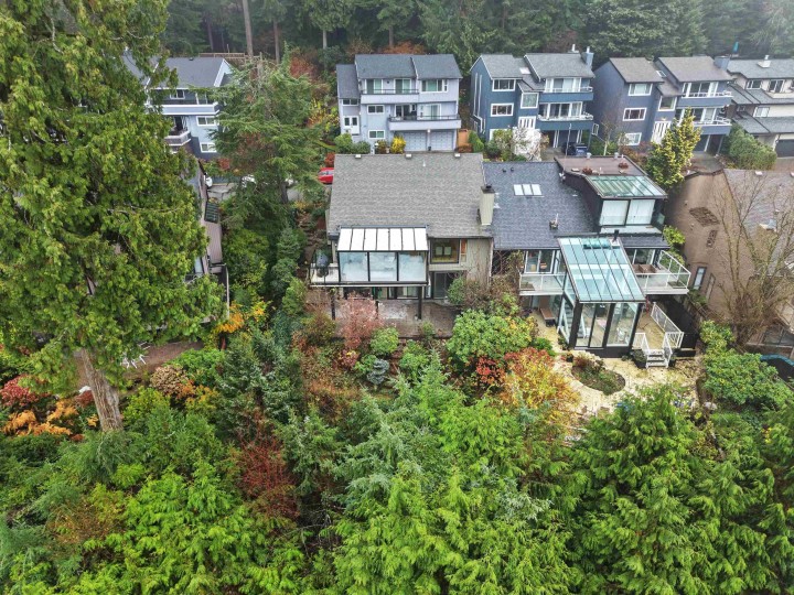 Photo 33 at 5625 Eagle Court, Grouse Woods, North Vancouver