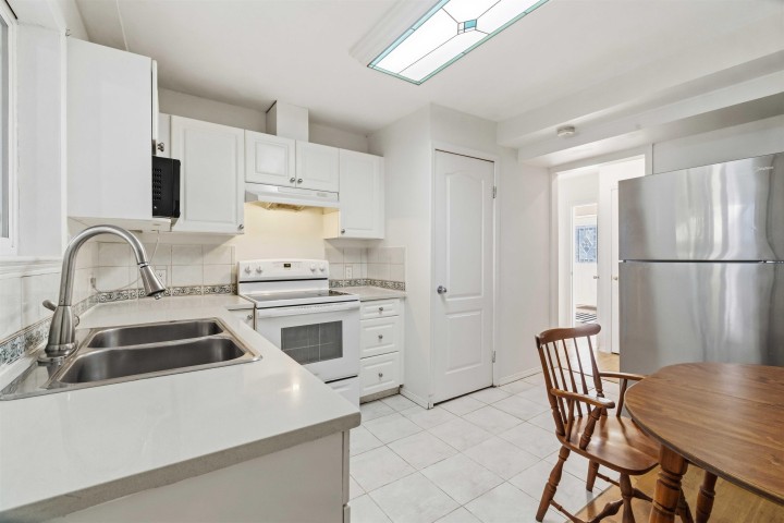 Photo 21 at 552 W 29th Street, Upper Lonsdale, North Vancouver