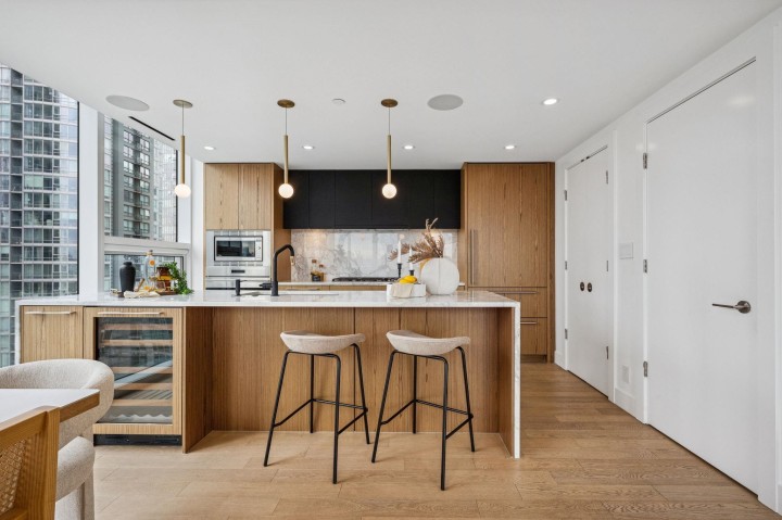 Photo 9 at 1103 - 499 Pacific Street, Yaletown, Vancouver West