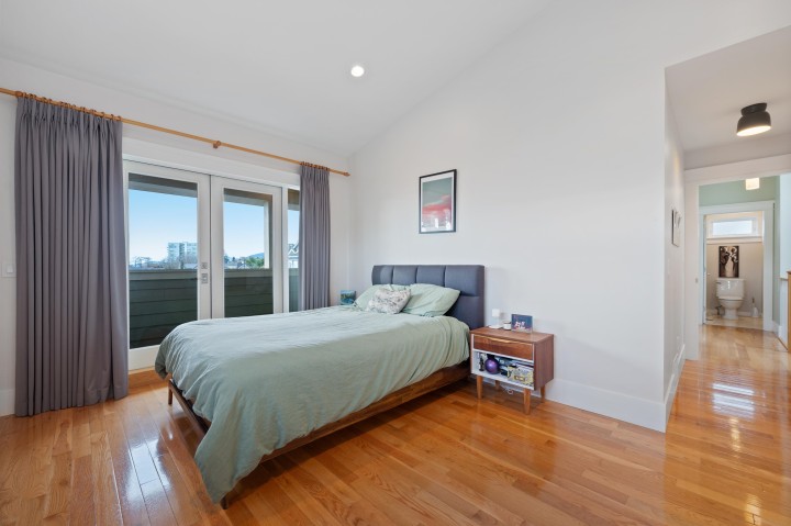 Photo 22 at 335 E 8th Street, Central Lonsdale, North Vancouver