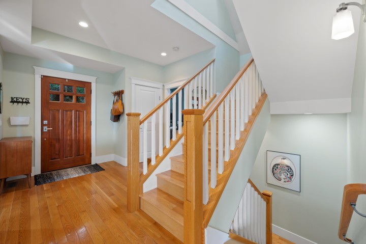 Photo 14 at 335 E 8th Street, Central Lonsdale, North Vancouver