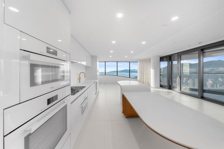 Photo 11 at 4503 - 1033 Nelson Street, West End VW, Vancouver West