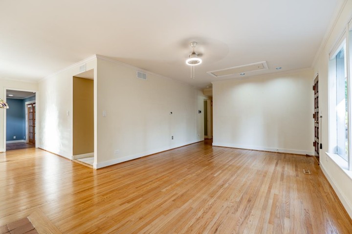 Photo 8 at 3084 Paisley Road, Capilano NV, North Vancouver