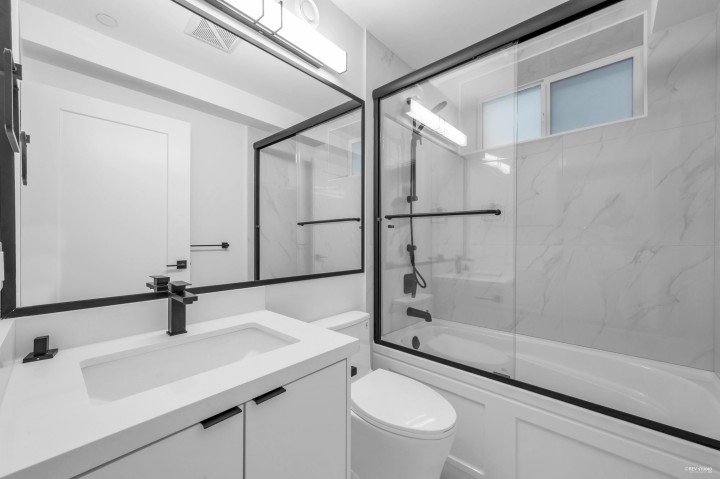 Photo 19 at 3417 Seaforth Drive, Renfrew Heights, Vancouver East
