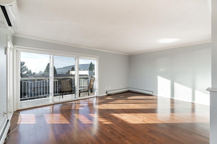 Photo 6 at 318 - 3080 Lonsdale Avenue, Upper Lonsdale, North Vancouver