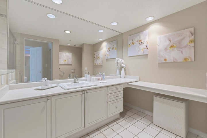 Photo 18 at 312 - 3680 Banff Court, Northlands, North Vancouver