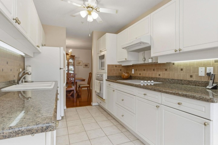 Photo 11 at 312 - 3680 Banff Court, Northlands, North Vancouver